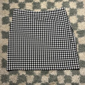 SHEIN | Houndstooth Mini Skirt